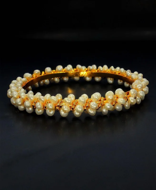 women’s spiritual bangles-Delightful Real Pearl Bangle