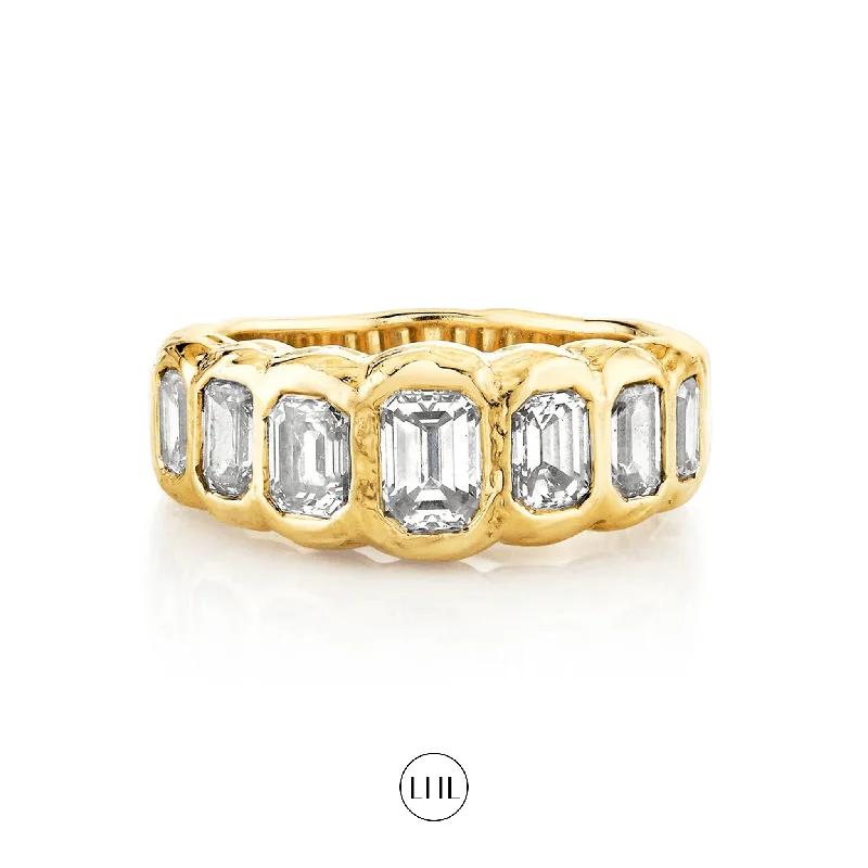 women’s luxury rings-Graduated Emerald Cut Diamond River Ring