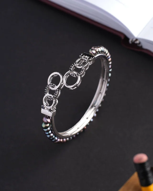 women’s silver bracelets-Trendy Black Pearl Bangle