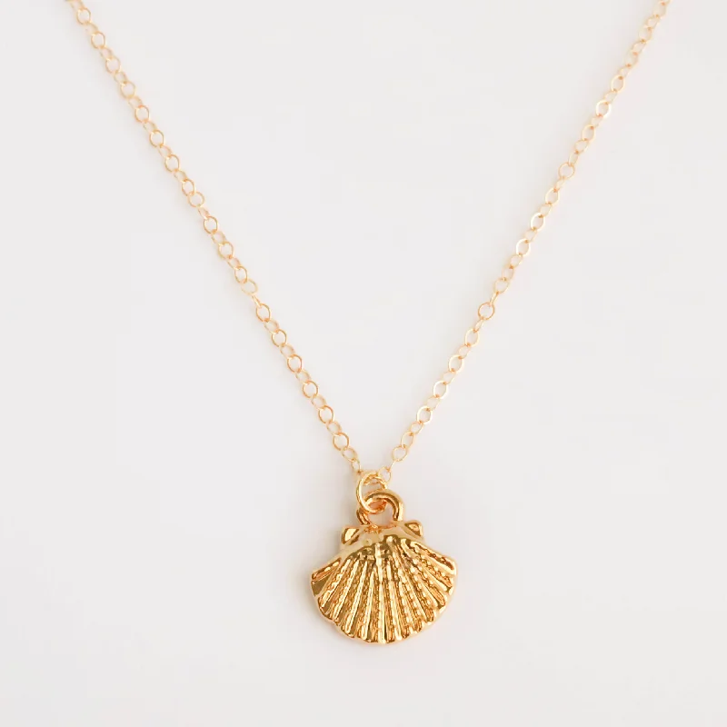 women’s zodiac birthstone necklaces-Seashell Necklace