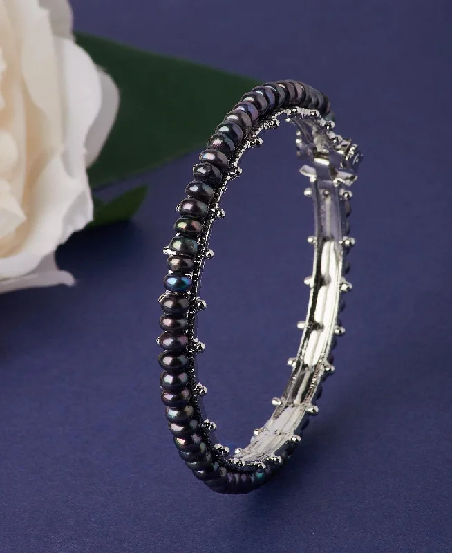 women’s minimalist bracelets-Elegant Rhodium Black Pearl Bangle