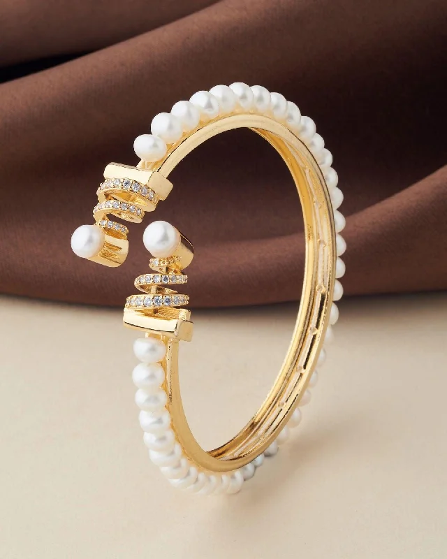 women’s spiritual bracelets-Trendy Real Pearl Bangle