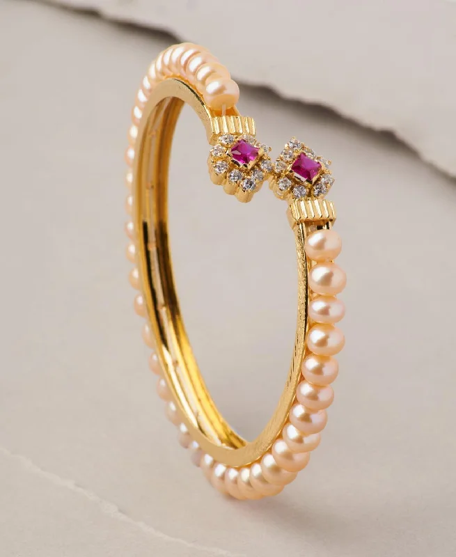 women’s gemstone cuff bracelets-Classy Pink Pearl Bangle