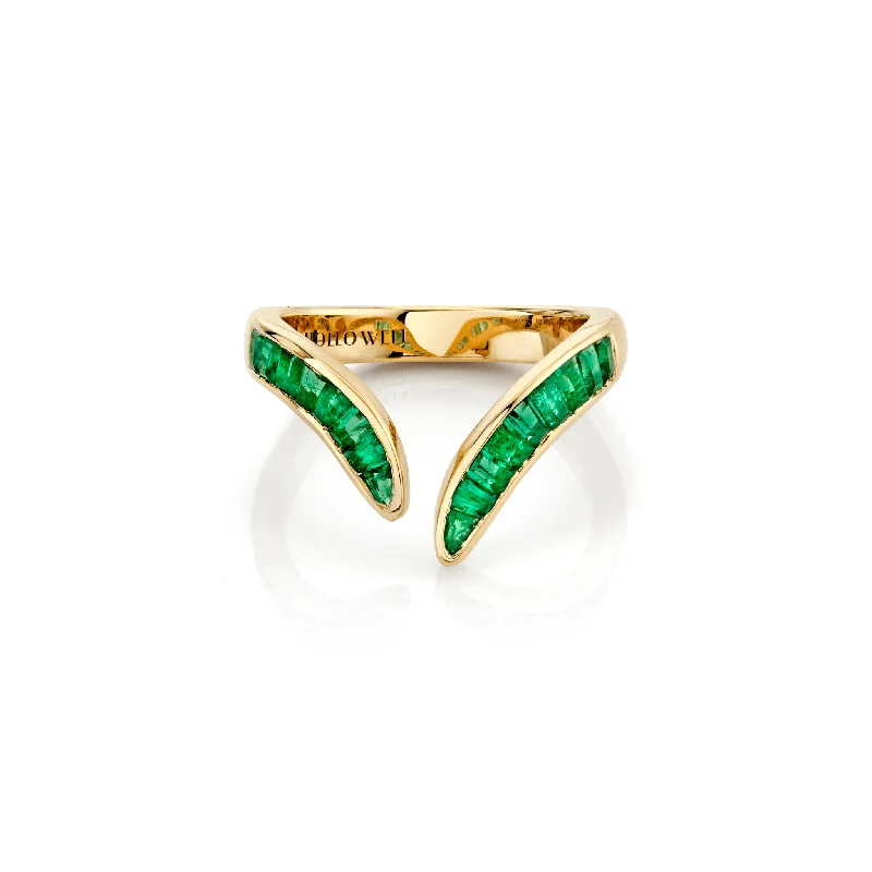 women’s custom wedding rings-Baguette Emerald Tusk Ring