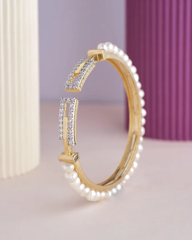 women’s adjustable bangles-Pretty White Pearl Bangle