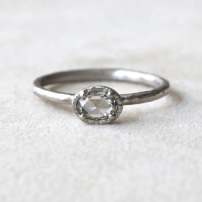 women’s vintage-style engagement rings-0.32ct colorless diamond ring