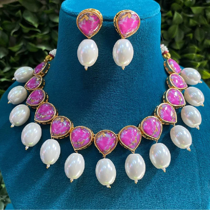 women’s elegant necklaces-Royal Kundan Jewellery Gold Plated Druzy Stone And Pearls Necklace Set