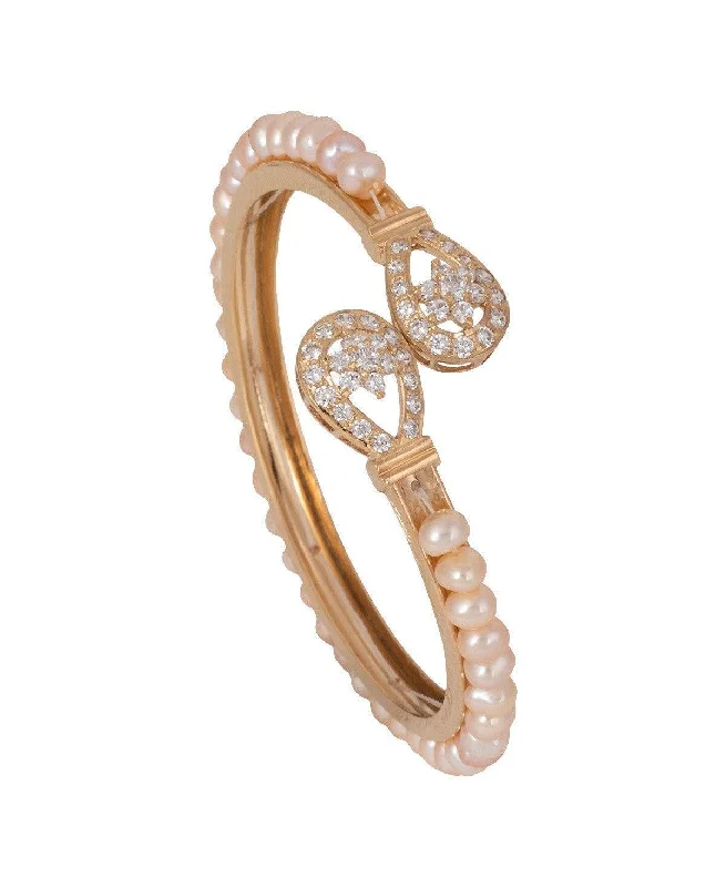 women’s multi-strand bracelets-Delightful Pink Pearl Bangle