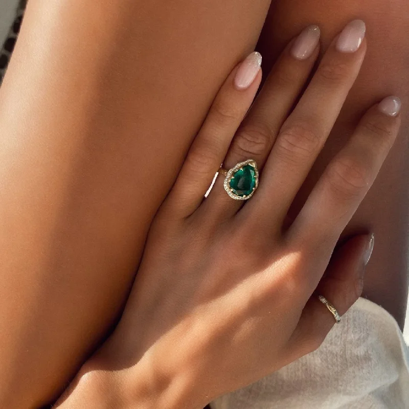 women’s ring sets-18k Queen Water Drop Premium Zambian Emerald Ring with Full Pavé Diamond Halo