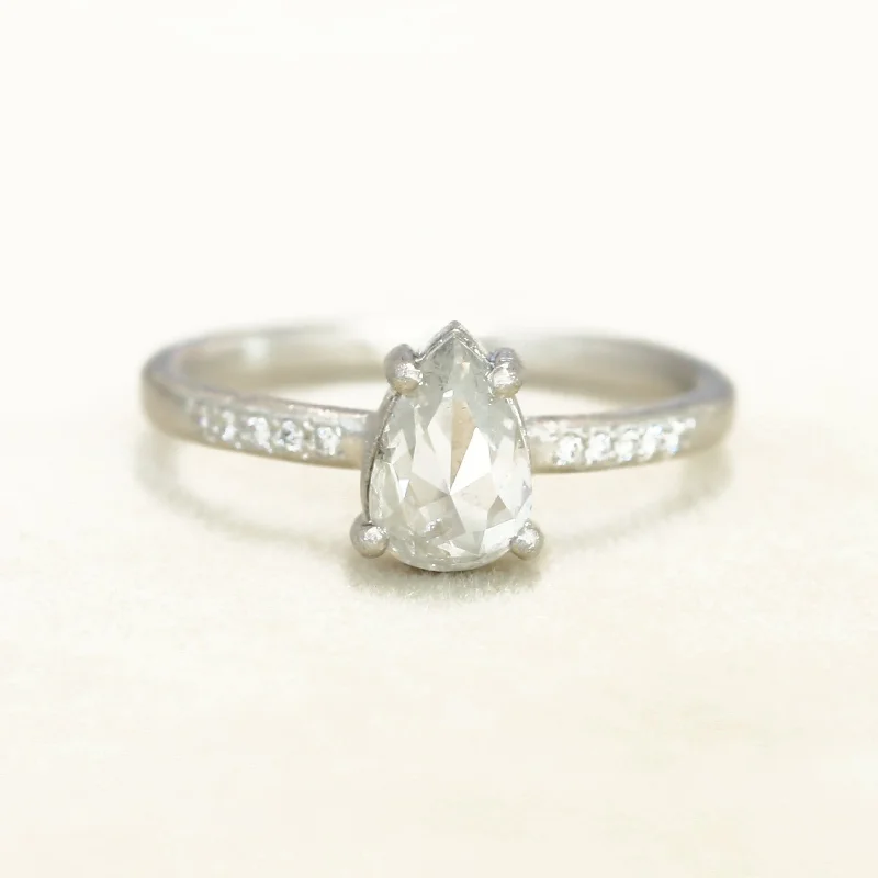 women’s luxury diamond engagement rings-1.15ct grey diamond ring