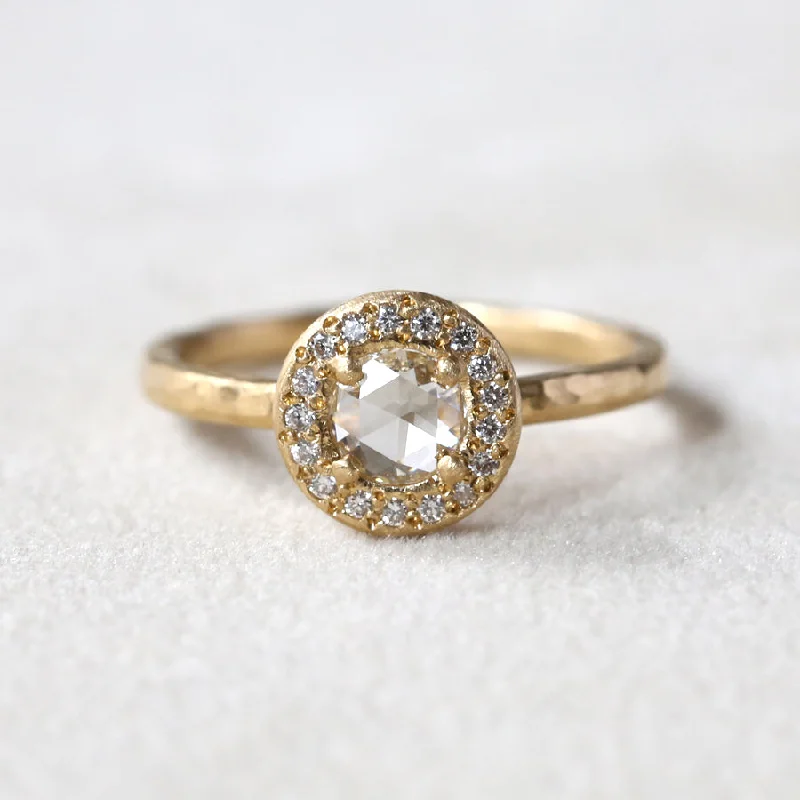 women’s simple engagement rings-0.30ct Colorless diamond ring